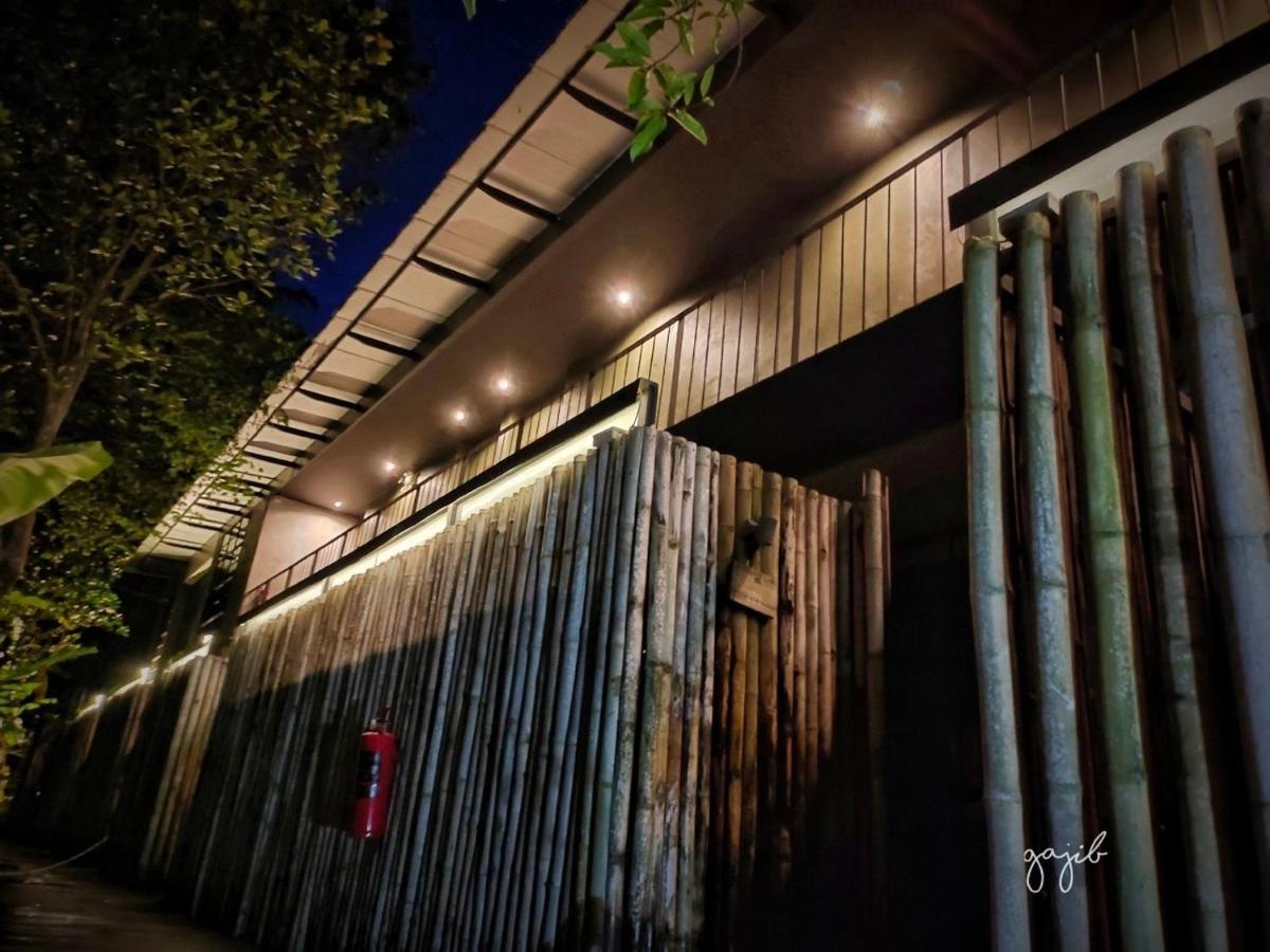 Gajib Bed&Breakfast Amphawa Bagian luar foto
